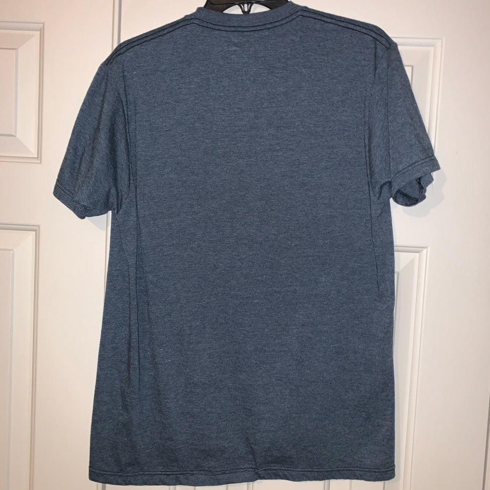 EUC Minions Graphic Tee Size M. - Picture 3 of 4